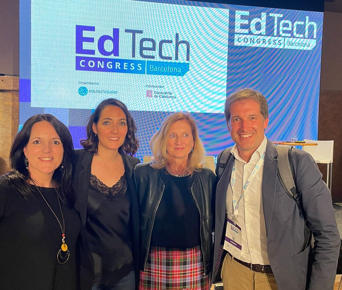 ESCmariafortuny's tweet photo. Aquesta setmana la nostra directora, @nsabate4 ha participat a l'#edtechcongressbcn al panell "Lideratge de l'estratègia digital de centre"
Ens agrada compartir la tasca que fem tots a @ESCmariafortuny #Reus
@JoanCuevas @Airunvc @AnnaLleonart @Sabrina57177446 @reus_cat @daresa72 https://t.co/NBdMgmqdXn
