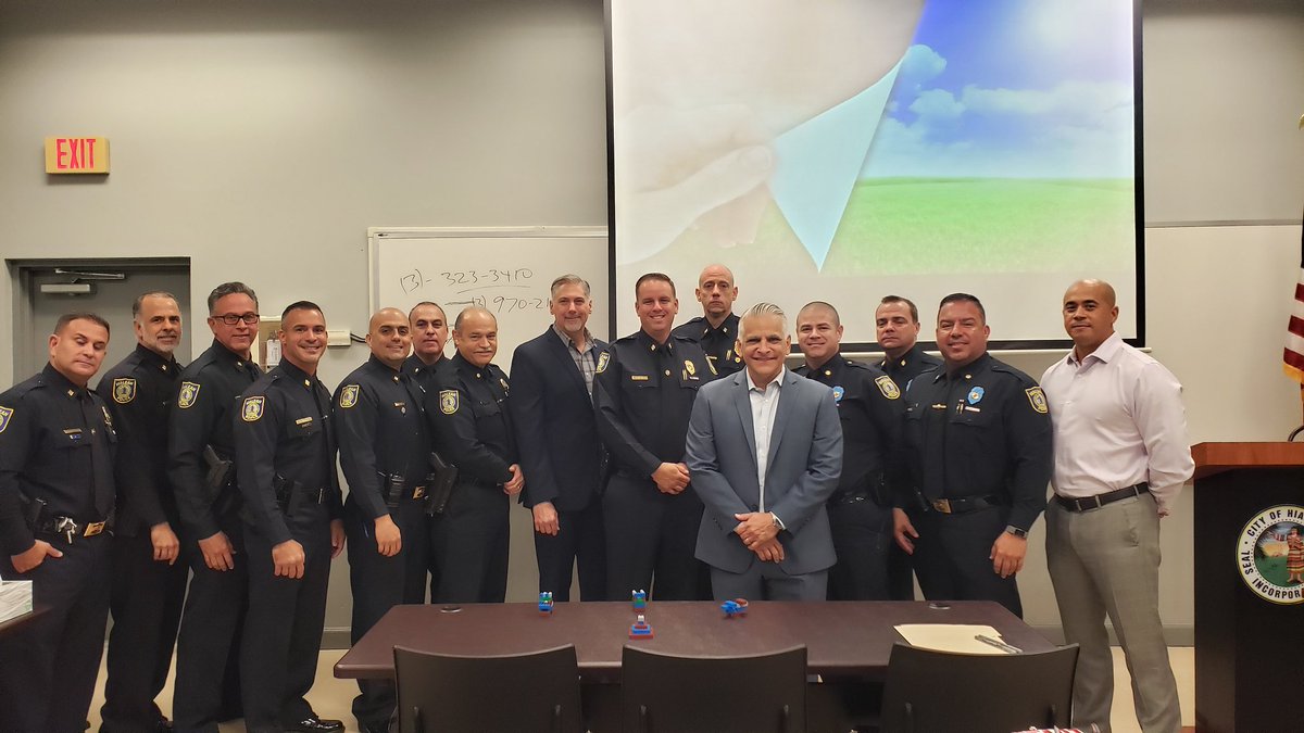 ColinaGroup's tweet photo. Thank you @PoliceHialeah and Chief Fuente for hosting JCG's Executive Leadership training for your Command Staff. @Jcolina67 @na229grad #FlashMentoring #BuildASafeEnvironment #CompoundInterest #EncourageTheHeart #LEGOyourCommunication #DWYSYWD https://t.co/44SQQJdcEv