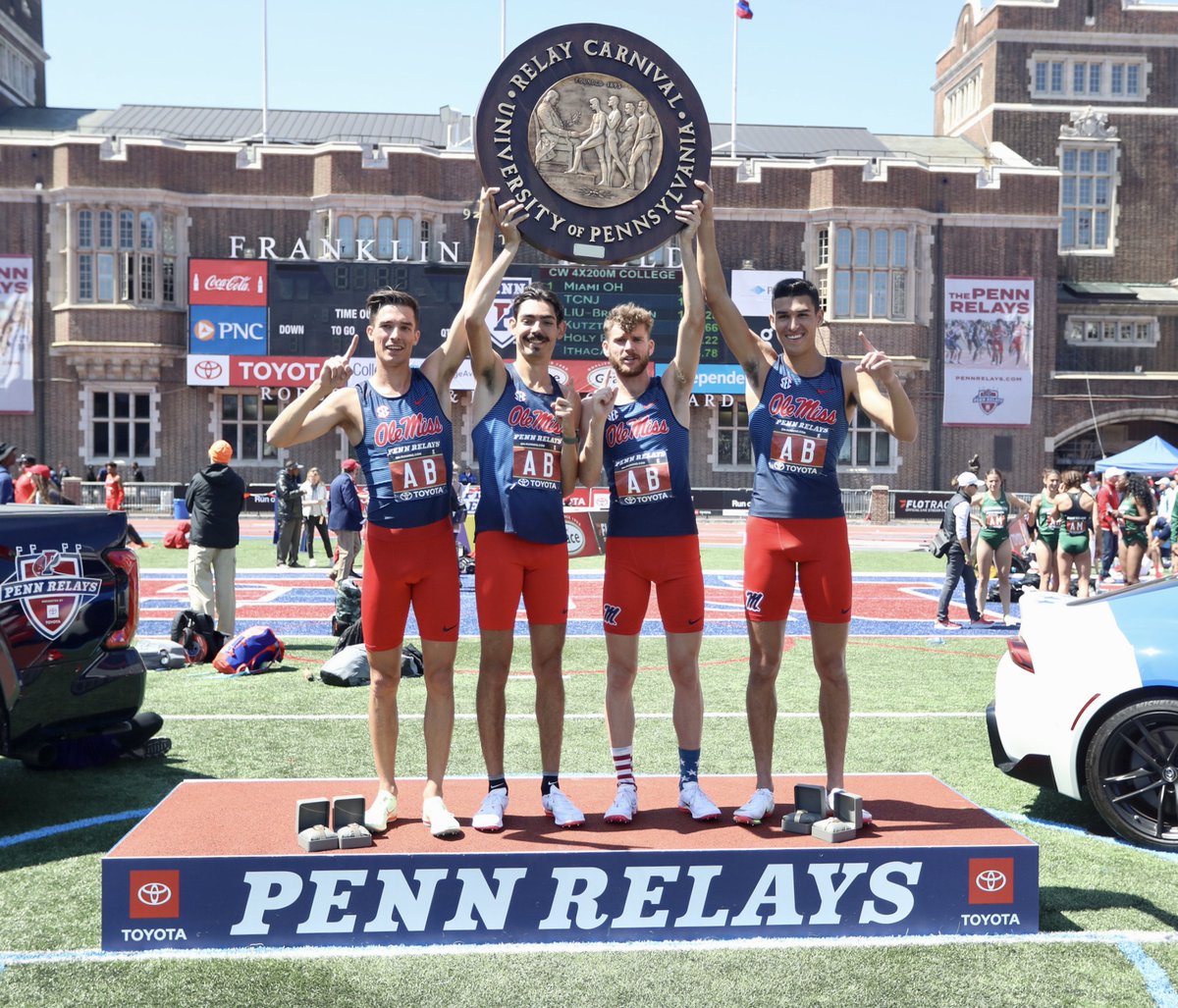 OleMissTrack's tweet photo. 𝗖𝗛𝗔𝗠𝗣𝗦! 🏆

Ole Miss brings home the wheel in the Championship of America college men's distance medley relay, the first COA title for the Rebels at Penn Relays since 1999!

📸 @jaybendlinphoto

#HottyToddy https://t.co/NjjK75moXy