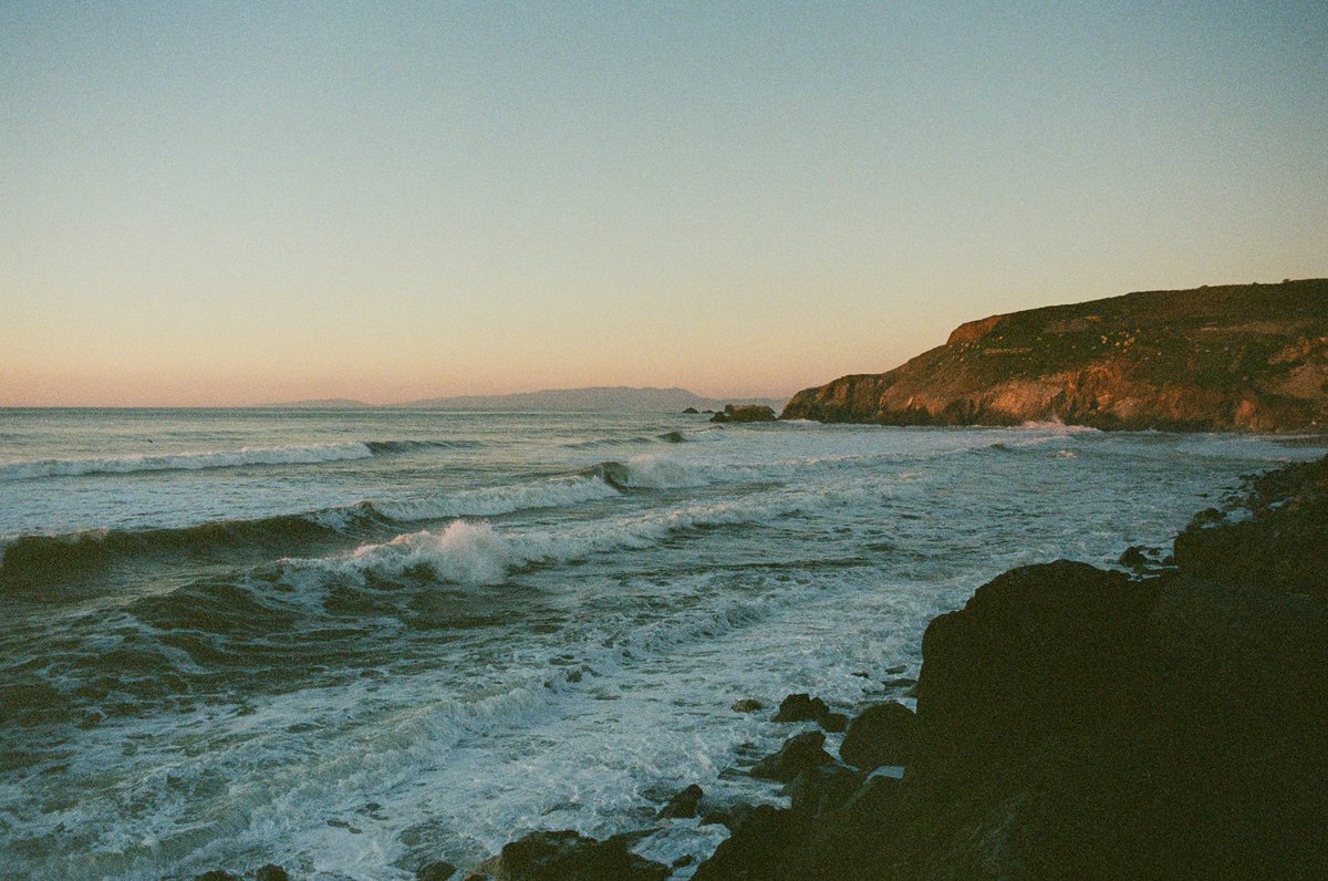 claophoto's tweet photo. @FlakPhoto Dipping my feet into film https://t.co/3gT6o0F43T