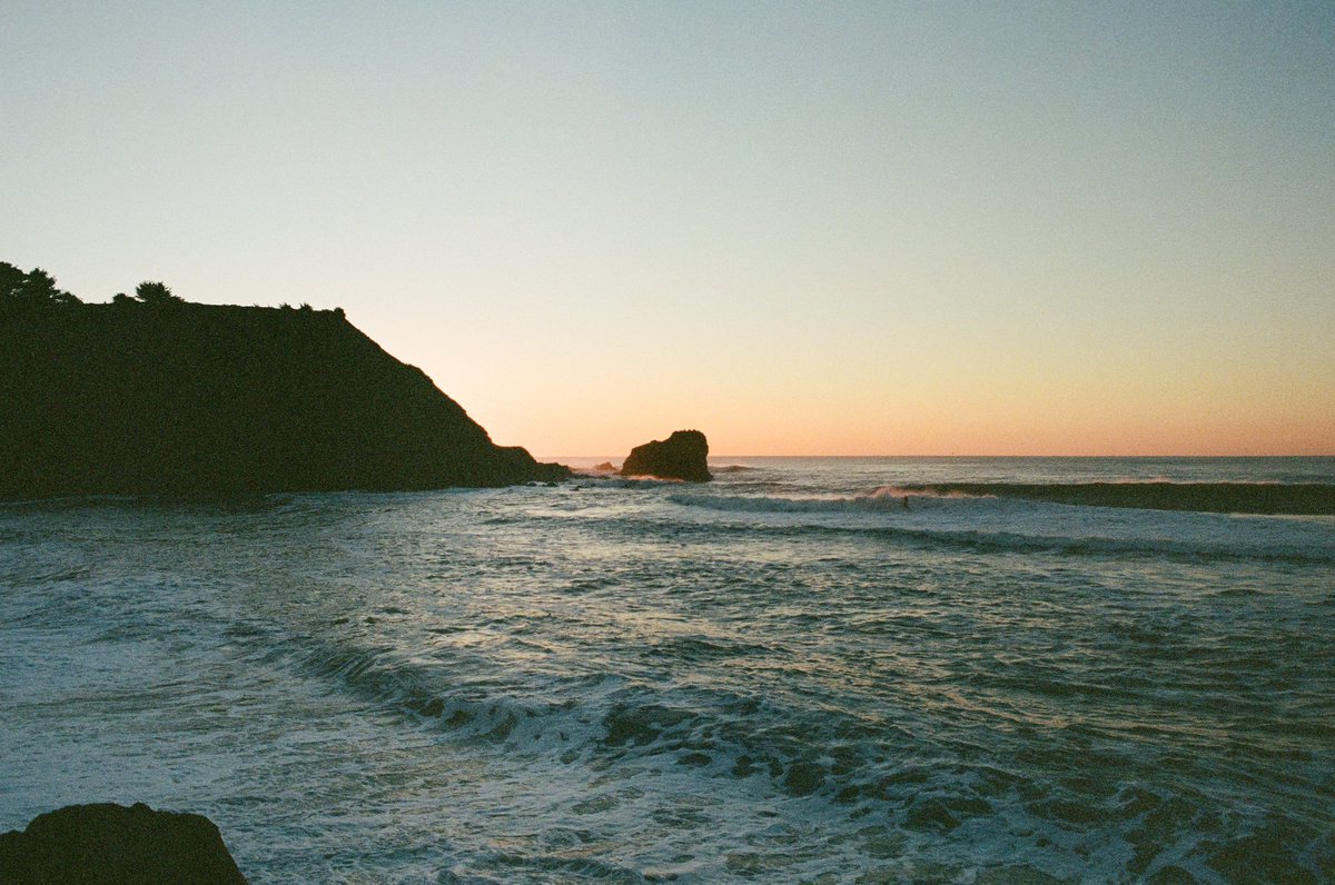 claophoto's tweet photo. @FlakPhoto Dipping my feet into film https://t.co/3gT6o0F43T