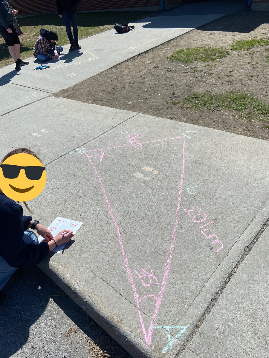 MrO_Math21's tweet photo. Taking advantage of the nice weather and moving #MAP4C outside for the day. Drawing, measuring, and solving triangles https://t.co/qNbSEmNQVr
