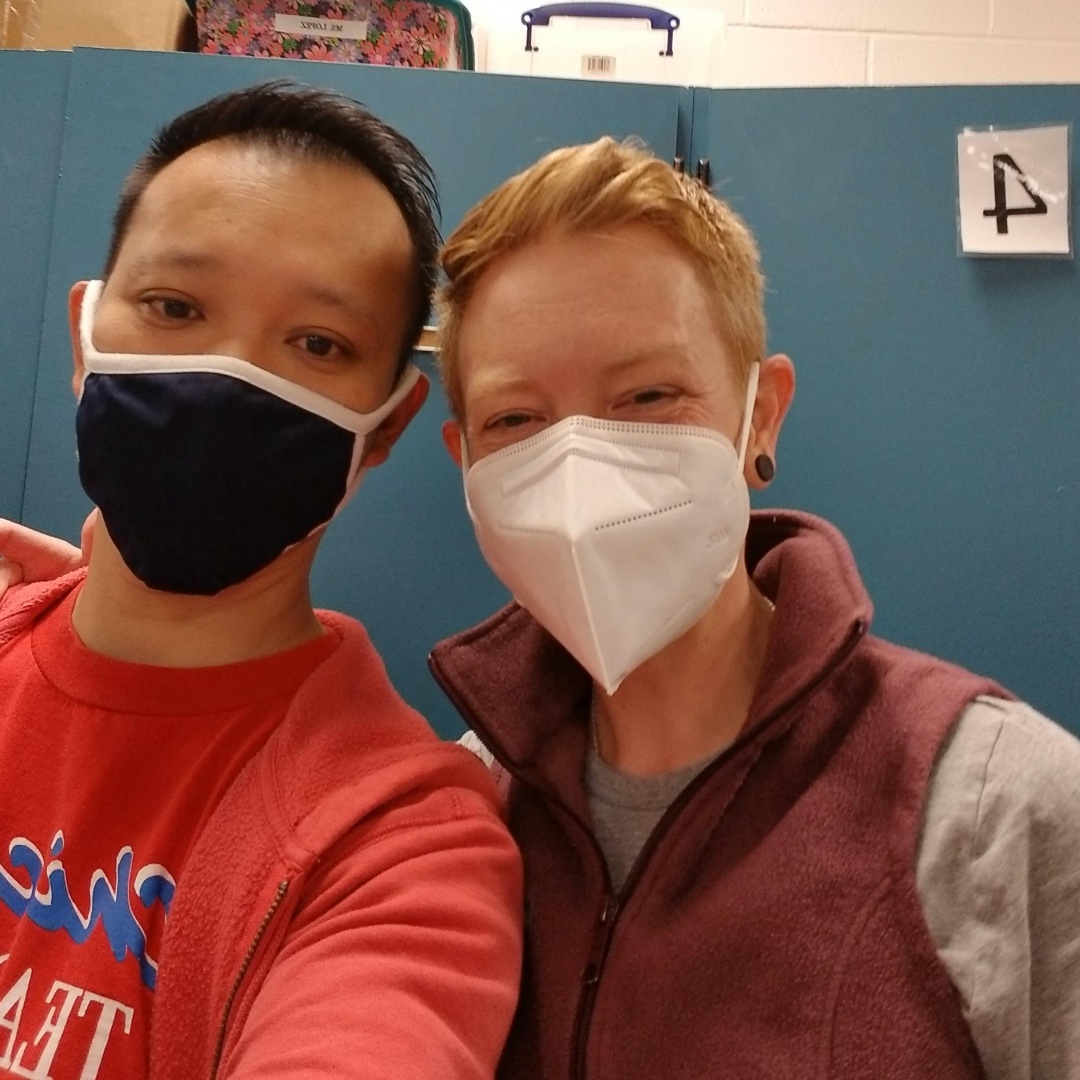 CTULocal1's tweet photo. Solidarity Friday and supporting technology coordinators at Northside Learning Center High School! #SaveOurTechCos #SolidarityFriday https://t.co/l4Frn4yhKX