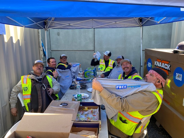 PACESupplyCorp's tweet photo. Lunch with ACCO at the new (18 story) Sacramento County Court House job site! 

Lookin good + lovin the PACE Swag! 

#SACRAMENTO #PACESupply #PlumbingWholesale #TogetherWeWin https://t.co/o9Px20GTZd
