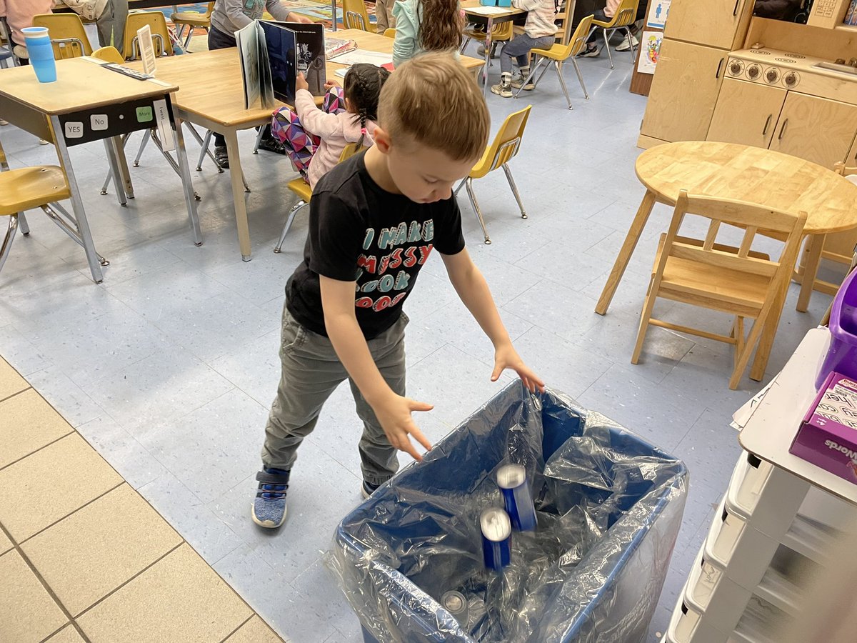 Our students really took an interest in Earth Day this year. We extended our learning until the end of the month with a focus on recycling and electricity conservation. We displayed our learning in action! <a href="/ndbrantford/">Notre Dame,Brantford</a> <a href="/missmarcaccio/">Ms. Marcaccio</a>