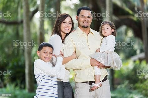 love_peace_8888's tweet photo. @neurogardener @martinrev21 @Karmageddon67 Absolutely NO forced anything!
Only voluntary support [fe/male condoms, etc] for 2-child-family-planning [#2cfp]  can convince couples of the benefits of 2cfp (&amp; their contemporaries by way of social-marketing). 
👉There are >10^⁸ of couples who have no fp-tools available!! https://t.co/9eB4yzNQni