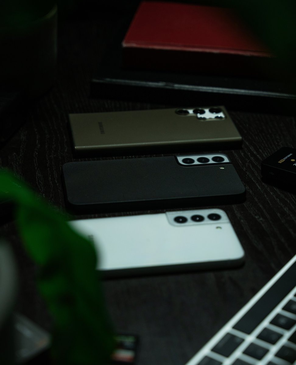 That feeling when your phone case has both swag AND class

Buy it here: l8r.it/8ao4

#phnx #phnxcase #thinphonecase #thincase #mnmlcase #protectphone #minimalistphonecase #samsung #galaxys22