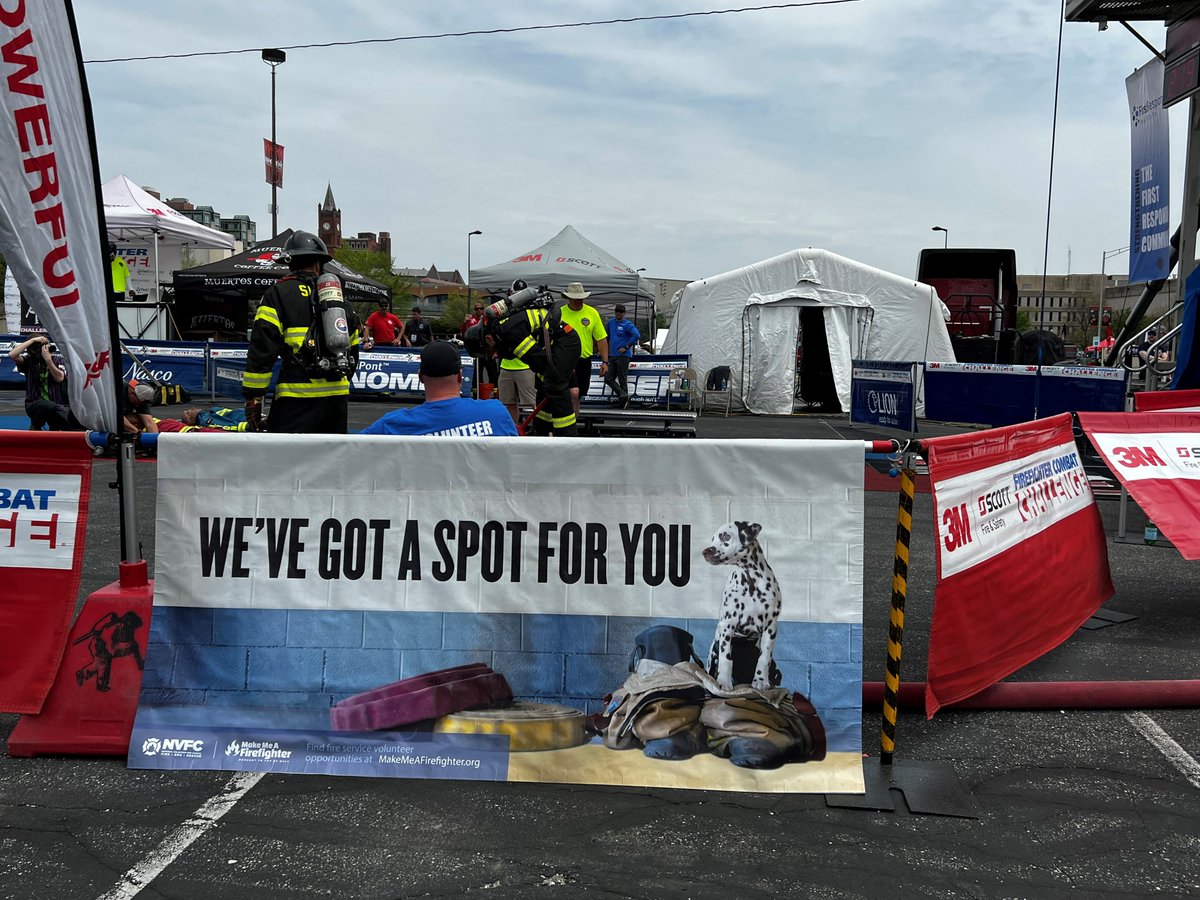 Spotted at @FDIC: A banner promoting the NVFC's Make Me A Firefighter campaign - TY to the Firefighter Combat Challenge for the feature! Learn more about this campaign at makemeafirefighter.org. #FDIC2022