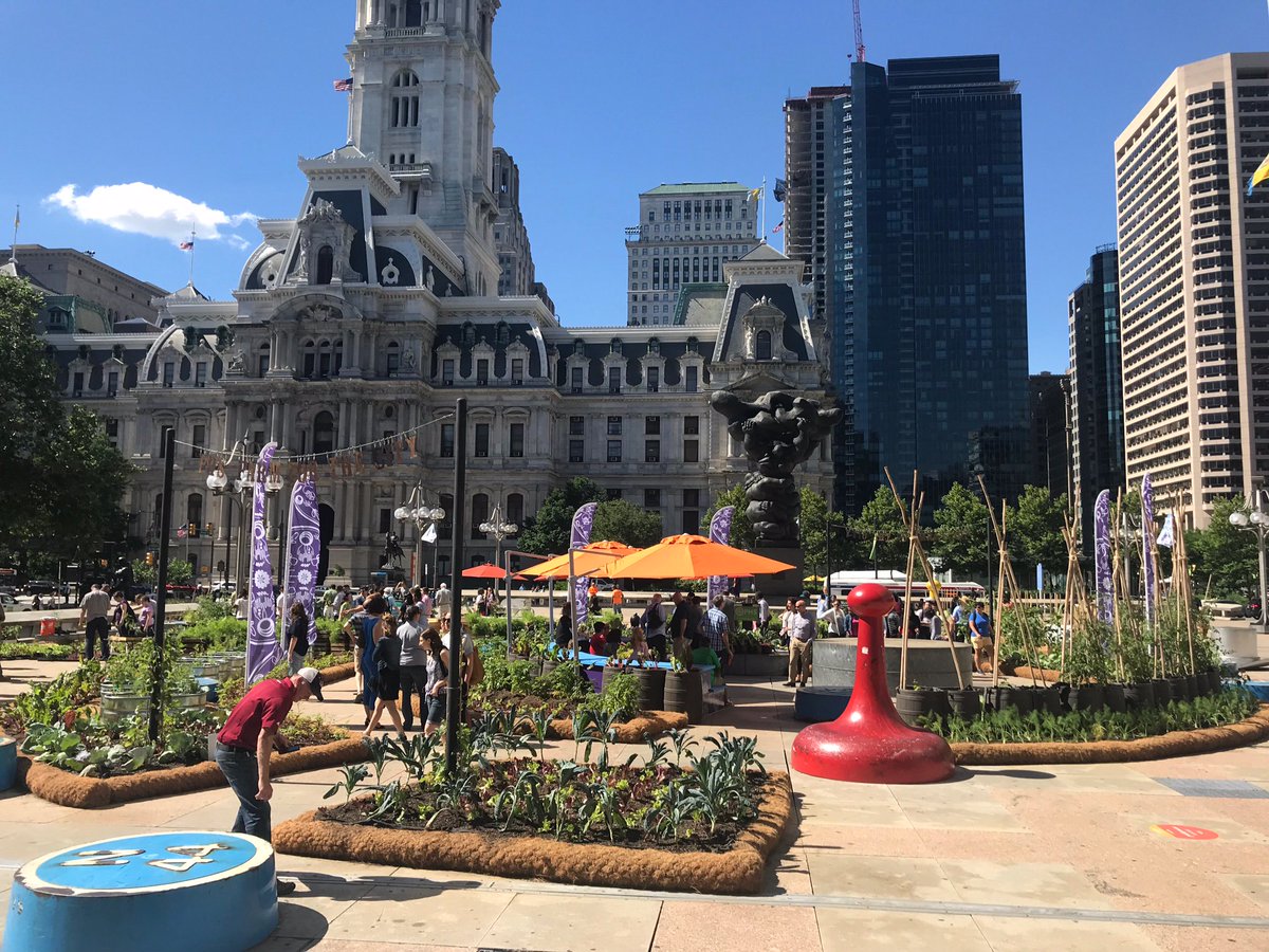 TTFWatershed's tweet photo. Happy Friend Friday! Today we recognize our friend and partner, @ThinkGreenLLC. Check out their #PHSFarmForTheCity! Their design-build team installed this urban farm at Thomas Paine Plaza in #Philly. Support #cleanwater work & join the Partner Alliance: https://t.co/AmyUcGhbLl https://t.co/nYvVg8oapb
