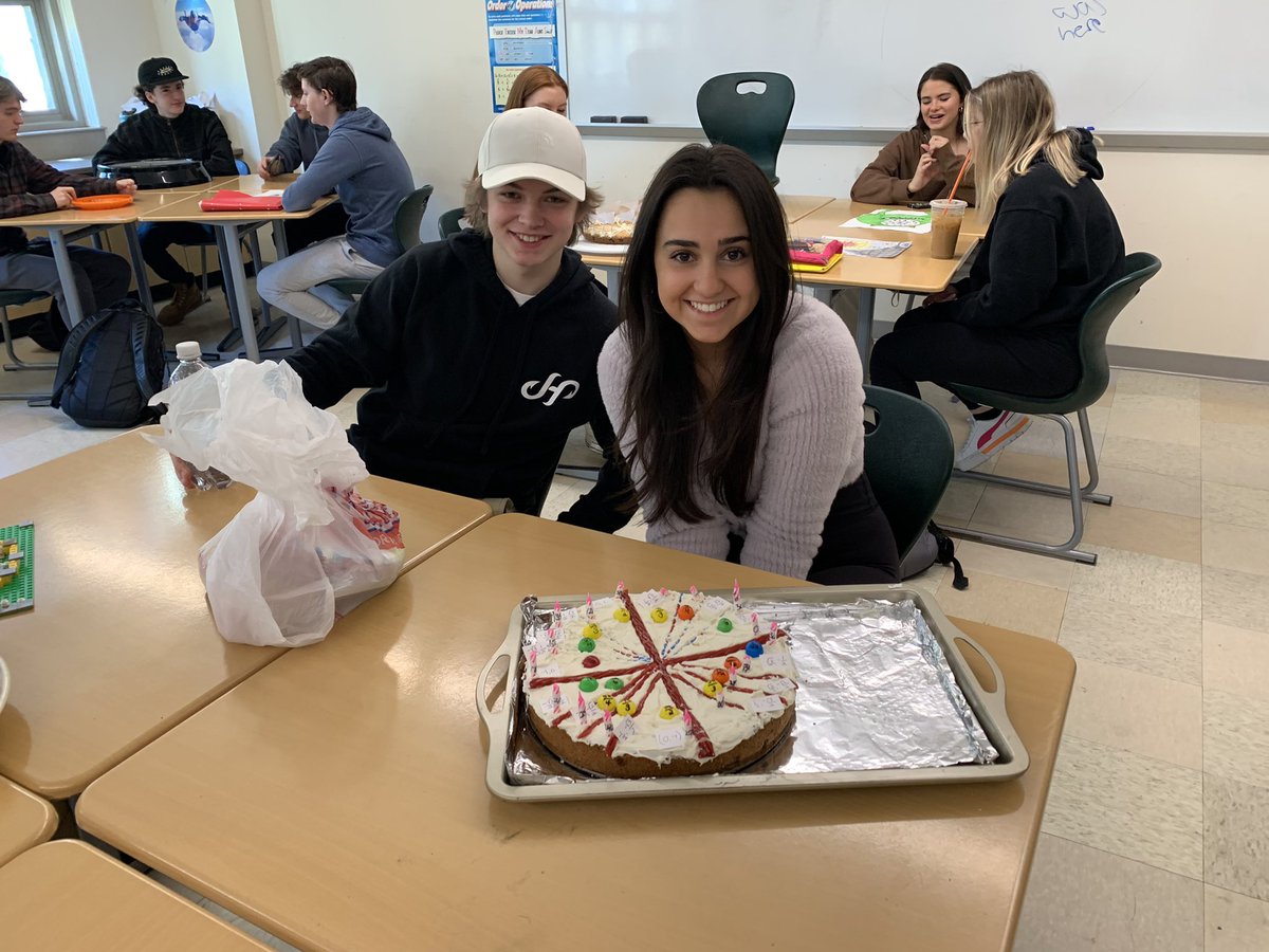_ms_xu_'s tweet photo. Some amazing unit circle baking in Pre-Calc! 😋🍦🍪🧁🎂 @DHS_Breadboard @DuxburyMath https://t.co/4AVidAYOev