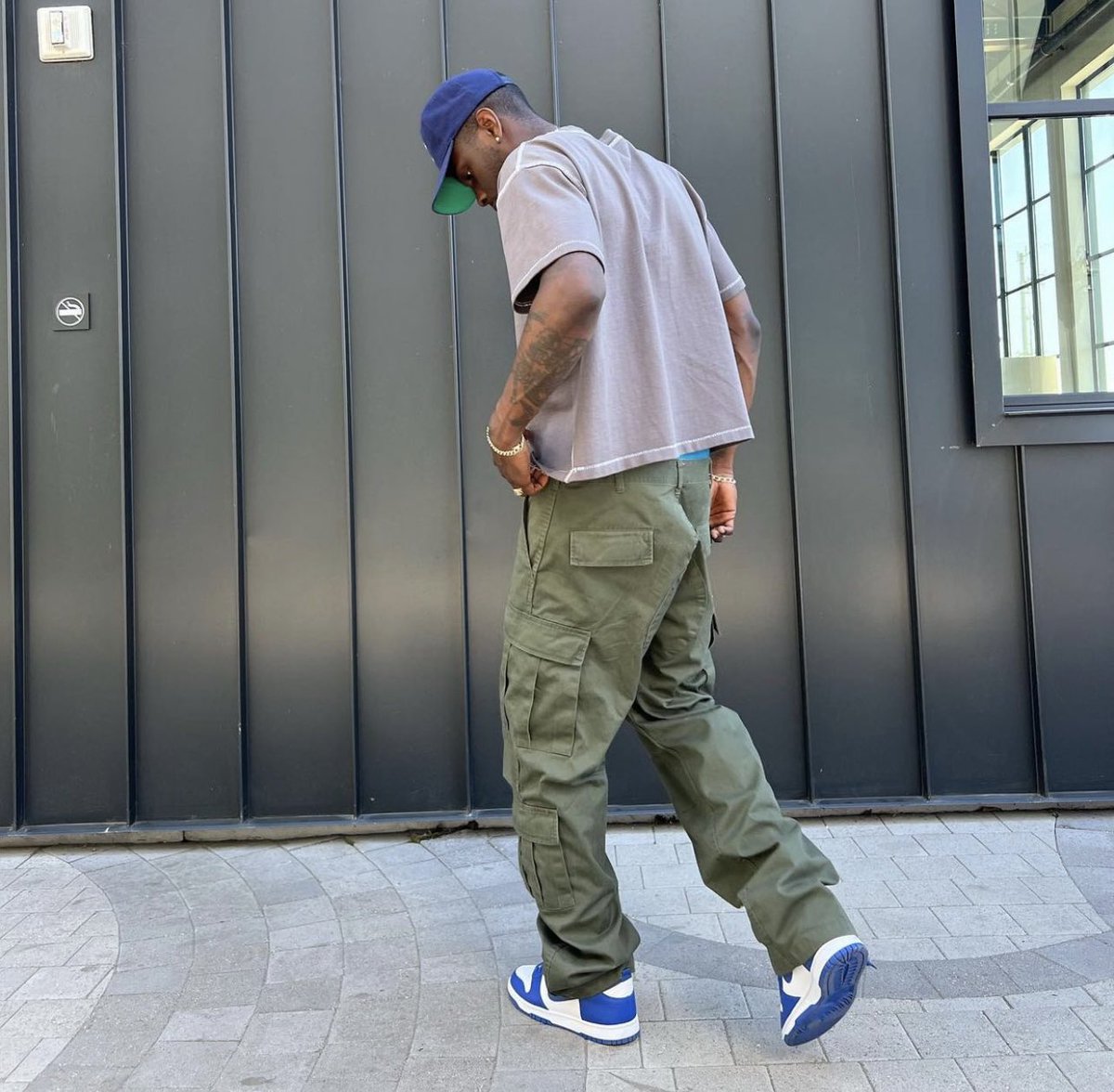 galactamelanin's tweet photo. men who can dress > https://t.co/FFgyyXlSsy