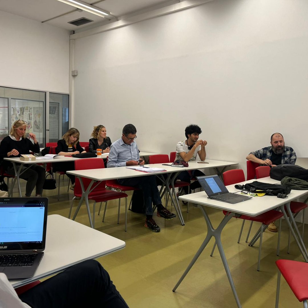 🔴 Som-hi! Avui ens hem reunit amb l'equip per posar en comú el treball que hem anat desenvolupant aquests últims mesos 💪  Estigueu atents perquè pròximament anunciarem grans novetats!  🙌  #TEDxIgualada