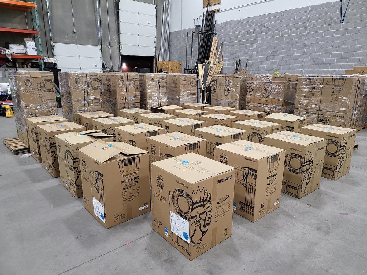 TAG_Live tweet media