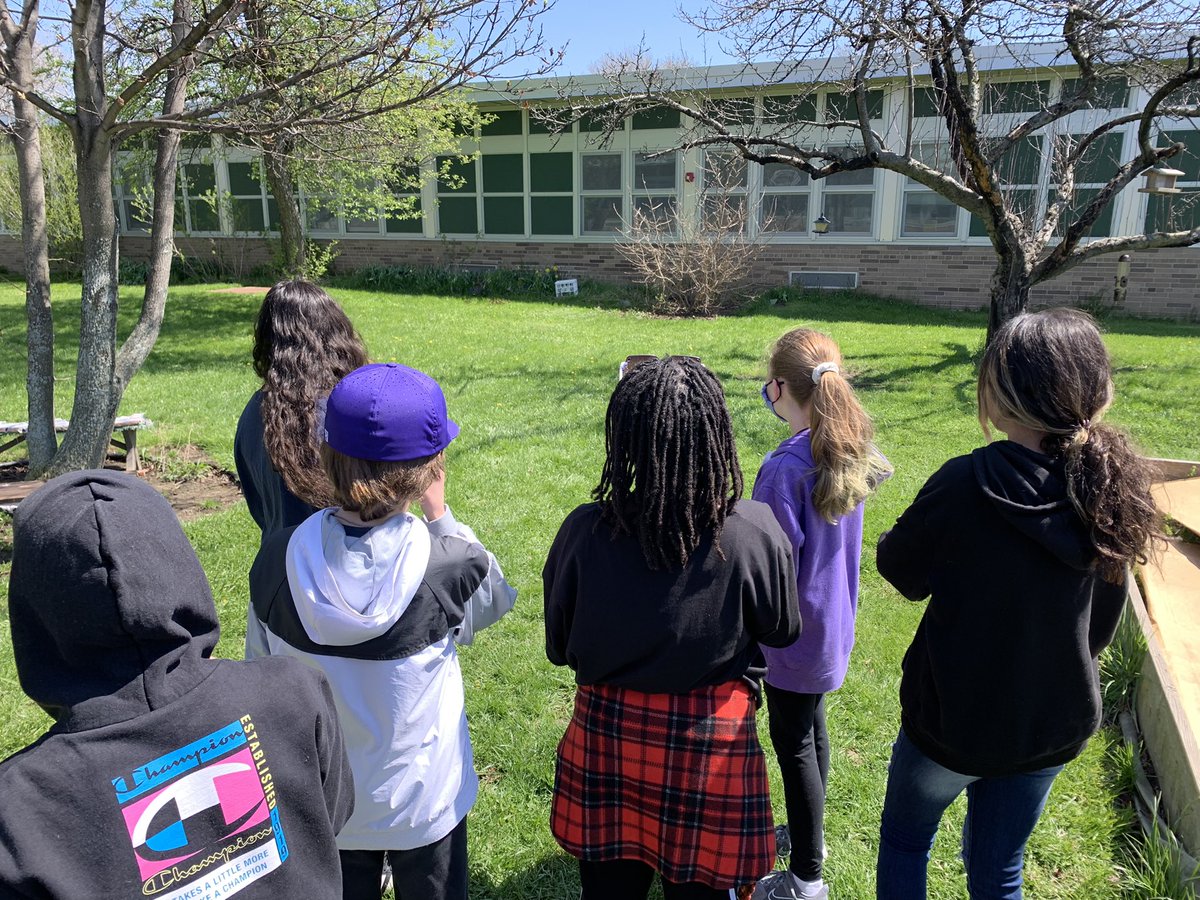 kls_natureED's tweet photo. @snnrago229 @GcsdSELequity @lakeshore1200 @EricaWGreen @AthenaHigh @GreeceOlympia @ATHSCounseling 7th graders getting to spend time outside after math exams. We discussed how their class will leave a legacy in the courtyard. This group is going to be in charge of our Wildlife Pond. #SEL #Connect2nature #outsideED https://t.co/X30FhbNcyW