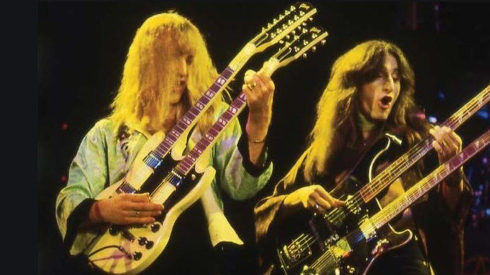 zeppelindriver's tweet photo. @RockNRoLL_85 High on the list has to be Alex Lifeson’s lead on Rush’s Xanadu. https://t.co/kOk7QLsud9