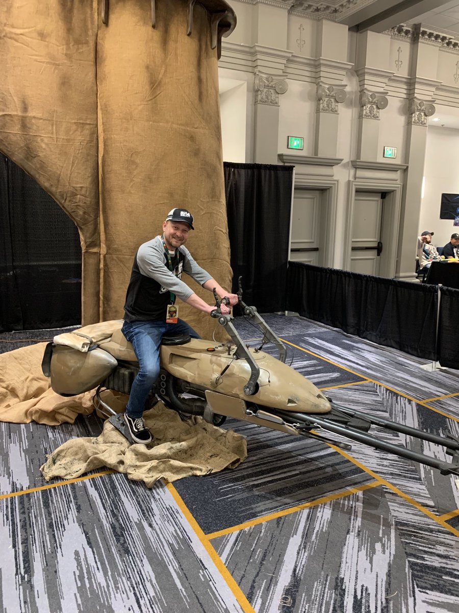 RuleTheGalaxySW's tweet photo. Check out ⁦@nickscheske⁩ and me riding speeder bikes at ⁦@ICCCNashville⁩ #icccon https://t.co/hbsJS90SJ9