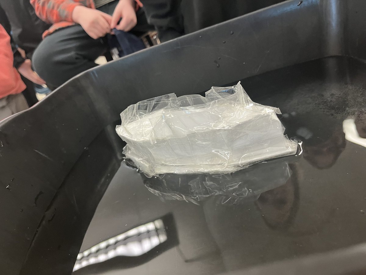 MrsSymonsGrade8's tweet photo. Started building our big boats today after we tested some prototypes! #science https://t.co/Pu2HsqbpV5