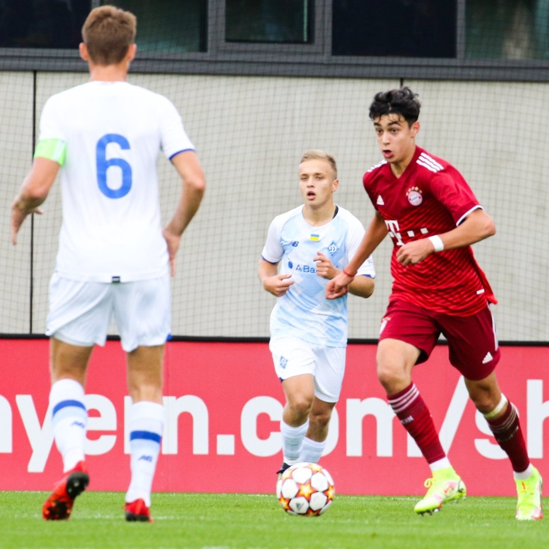fc-bayern-news-on-twitter-u19-spieler-aleksandar-pavlovic-hat-seinen