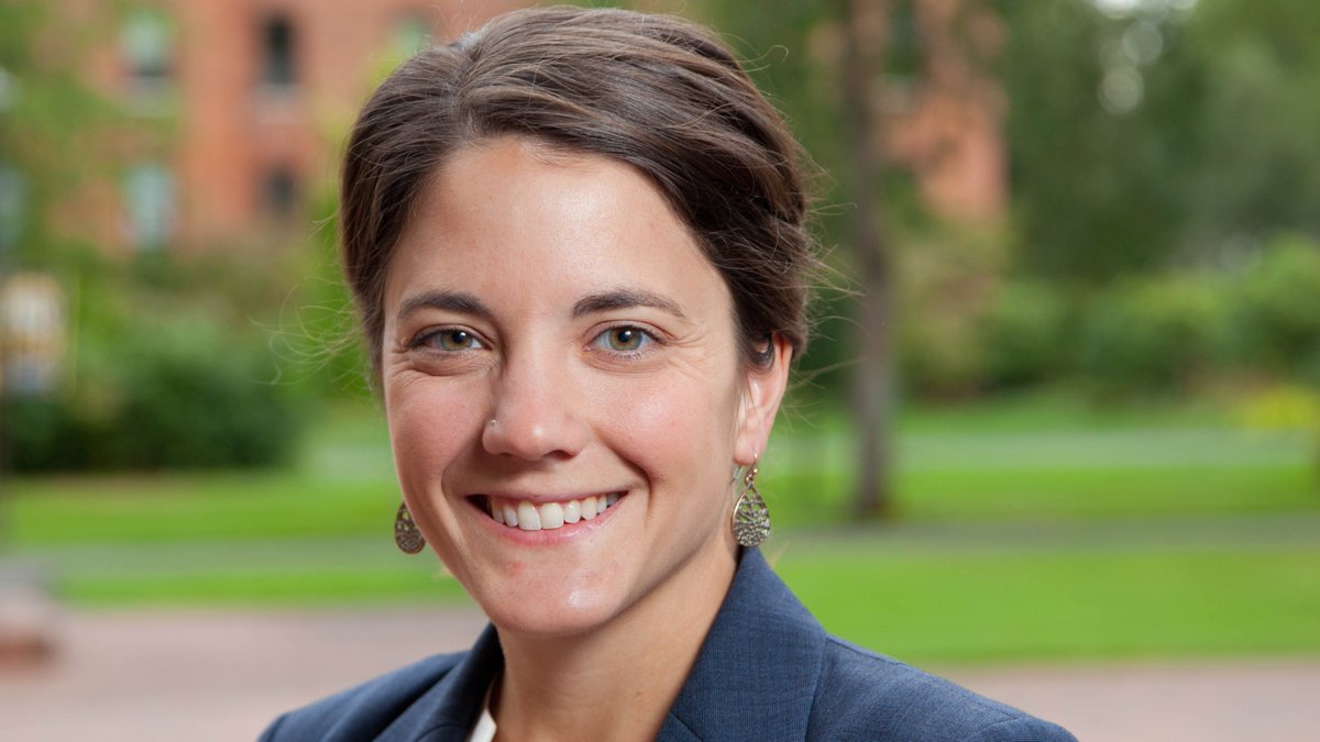 luthercollege's tweet image. "The care and passion for this place is clear and I've witnessed first-hand the transformational power of Luther connections and a liberal arts education." – Mary Duvall

Meet Luther's new Vice President for Development, Mary Duvall! 👉 bit.ly/3Kvcg5G

#LutherCollege