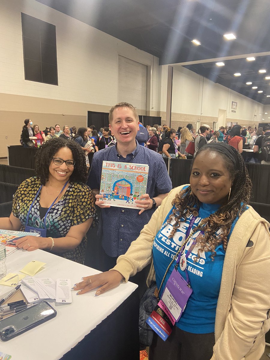 TigersLMCAldine's tweet photo. It was such an honor meeting so many award winning Authors and illustrators at @TxLA conference!! @SauerTammi @MrSchuReads @VeronicaJArt @bryantterry @RitaLorraine @ogemora   #TXLA2022 #TXLATogetherAgain https://t.co/UYni7Z3EsI