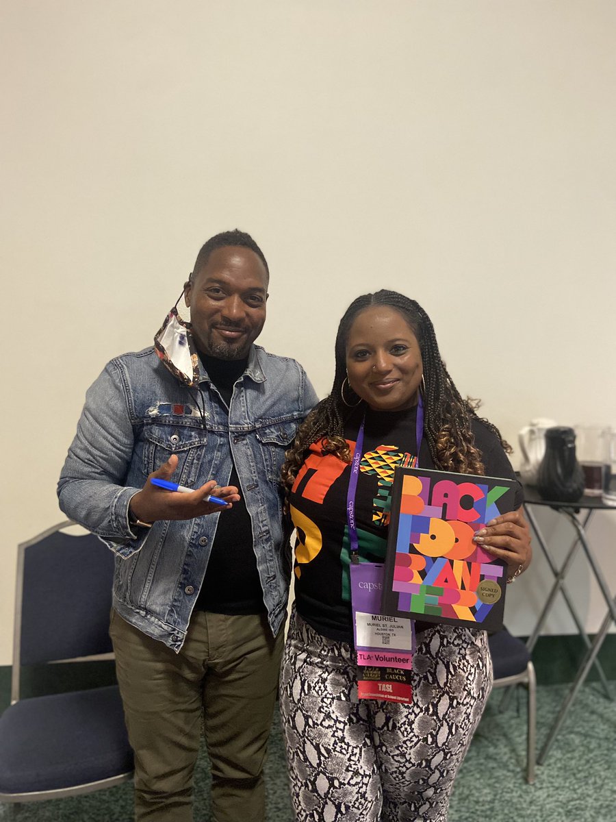 TigersLMCAldine's tweet photo. It was such an honor meeting so many award winning Authors and illustrators at @TxLA conference!! @SauerTammi @MrSchuReads @VeronicaJArt @bryantterry @RitaLorraine @ogemora   #TXLA2022 #TXLATogetherAgain https://t.co/UYni7Z3EsI