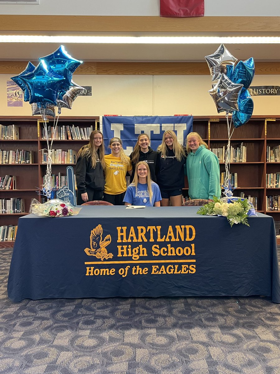 katejacobs___'s tweet photo. It’s official🤍💙 Thank you to everyone who made this day so special! @LTUWBasketball @hartlandbball @CoachHowrigon @CoachEmilyLTU https://t.co/64aZiwtSFl