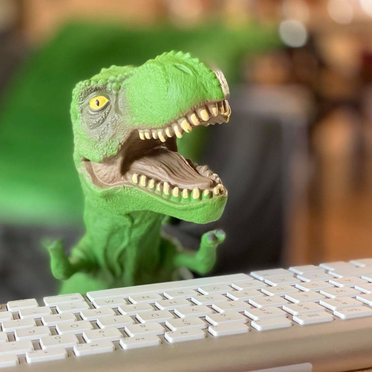 texas_cbrs's tweet image. Learn the basics of using UNIX from the command line with our next short course on 5/04. Introductory topics include the filesystem, the shell, and basic text processing. research.utexas.edu/cbrs/classes/s… #bioinformatics #biocomputing