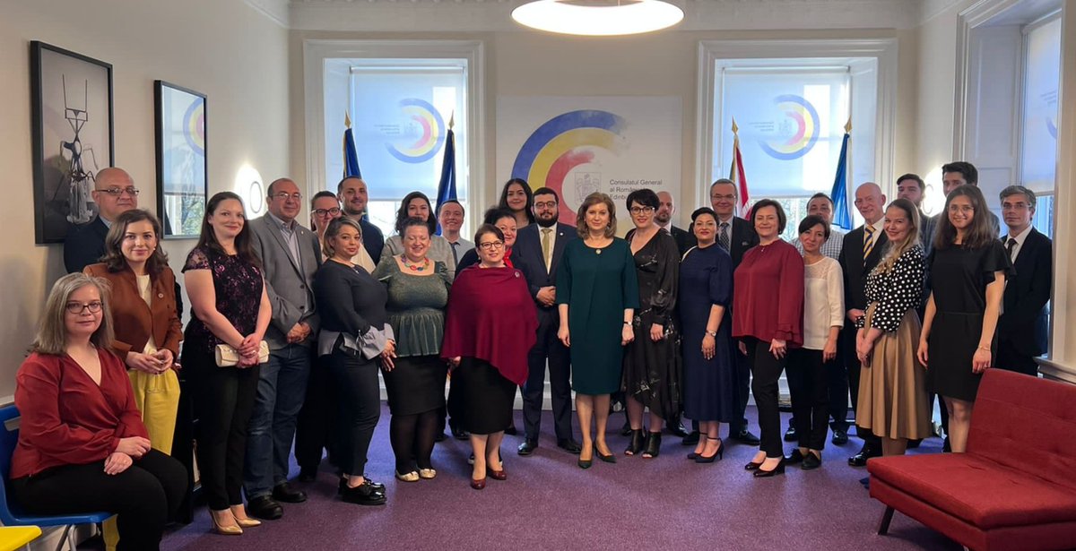 Delighted to meet members of the Romanian community living in Scotland, during my first official visit here.Glad to discover so many positive examples of integration.I reiterated our efforts for the benefit of 🇷🇴citizens&amp;the importance to stay informed on consular&amp;social aspects.