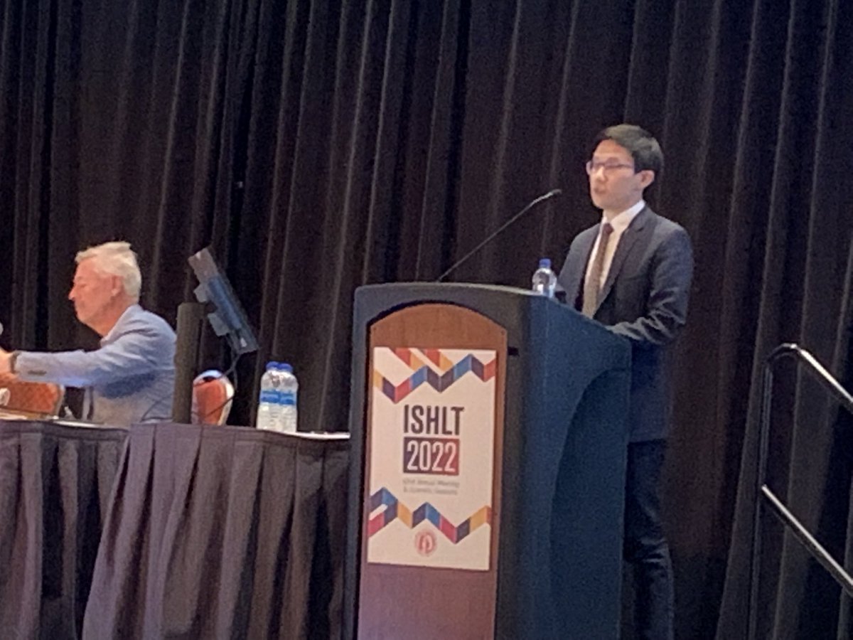 Great work by ⁦@laurentrubymd⁩ and ⁦@jihohan2⁩ on risk factors for primary graft dysfunction presented at #ISHLT2022. So proud to work with such talented junior investigators! ⁦@JeffTeuteberg⁩ ⁦@MaryjaneFarrMD⁩ ⁦@YasMoayedi⁩