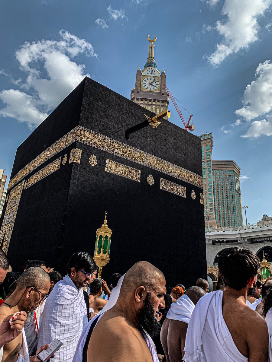 Euil_1's tweet photo. بيوم 27 رمضان الحمدلله 😢🤍🤍. https://t.co/QdLfGuRrZH