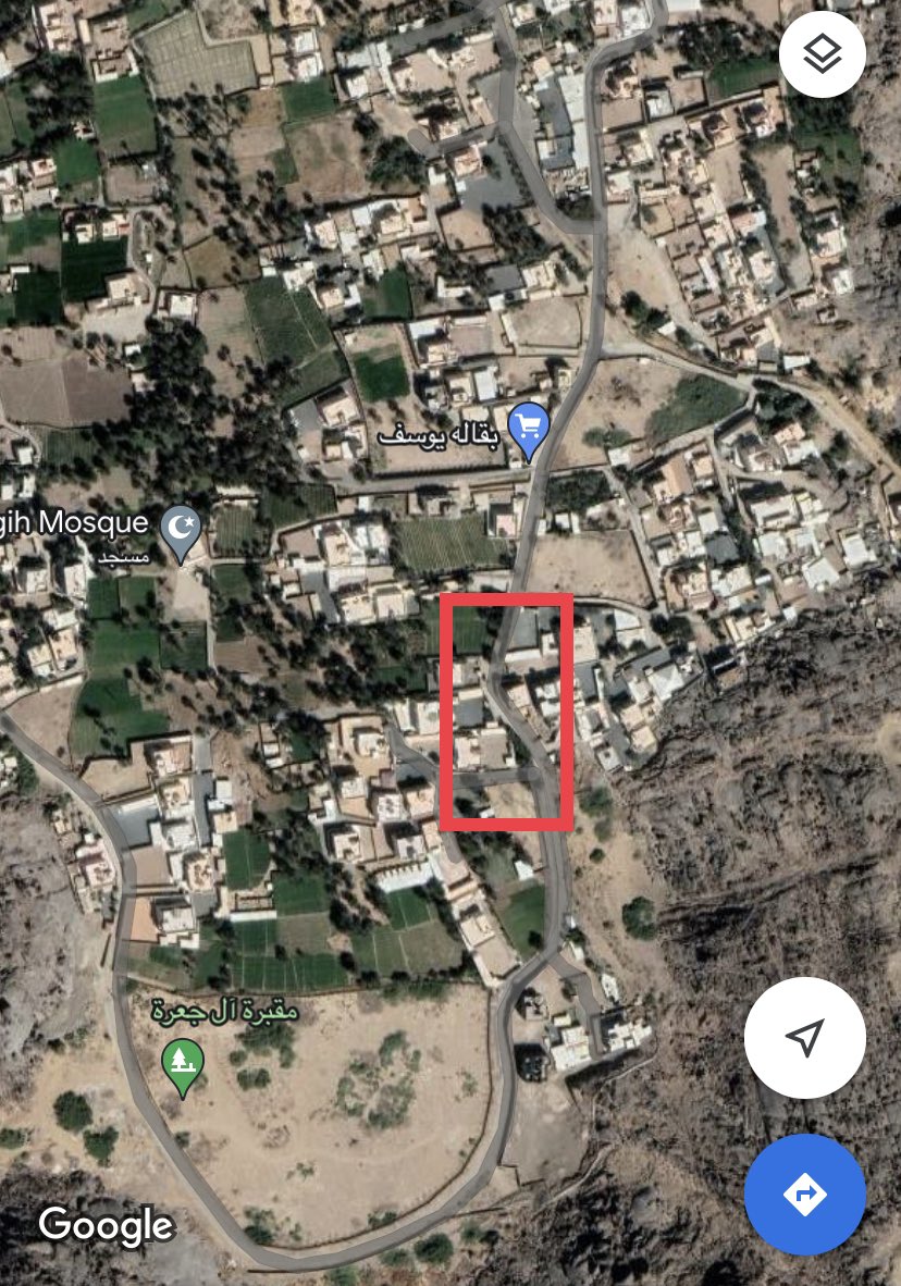 mahdigoban's tweet photo. #نجران_الان 
#امطار_نجران 
سكان حي زور وادعة من عشرات السنين يعانون من عدم وجود تصريف للسيول وخصوصاً هذا الموقع السيل يدخل داخل المنازل والحل مؤقت كالعادة وايتات الشفط وحالة إسستنفار وقتيه والى موسم أمطار قادم دون حل جذري ،،،
@NajranMunicipal https://t.co/Nitv4xicCo