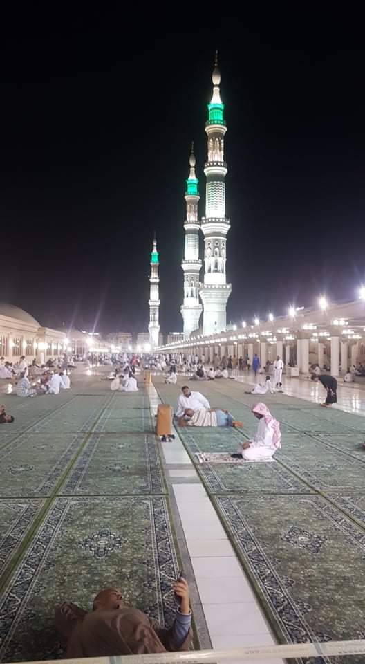 AboBazo's tweet photo. تراويح العمر https://t.co/7jzAxpkGWc
