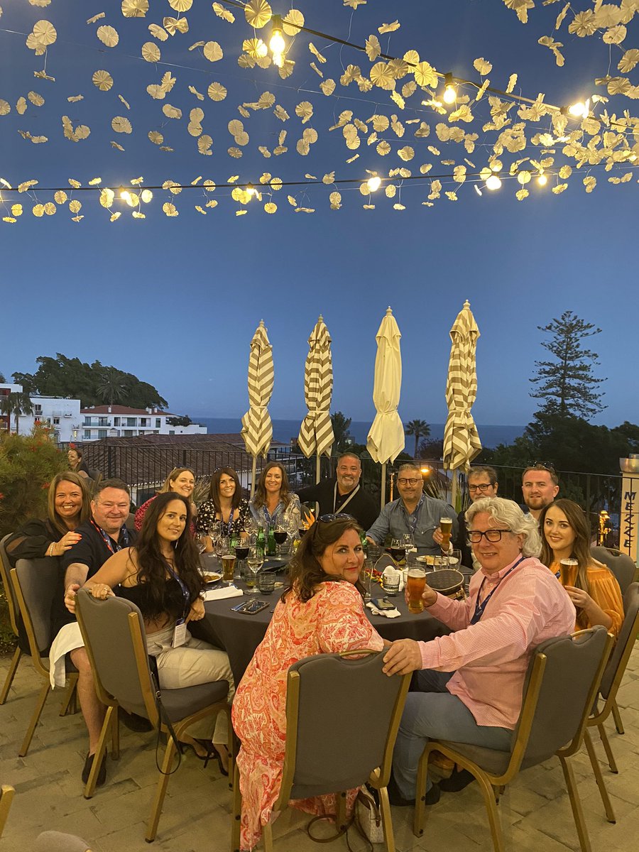 Fantastic first night at the opening dinner of the #AdvConf2022 <a href="/clairebrig/">Claire Brighton</a> <a href="/iGalivantdou/">Craig Davidson</a>