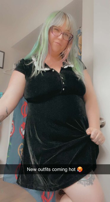 Newest outfits 💖 https://t.co/8S22hg1Caj<a href="/tag/mvsales"class="tags"><span>#mvsales</span></a>