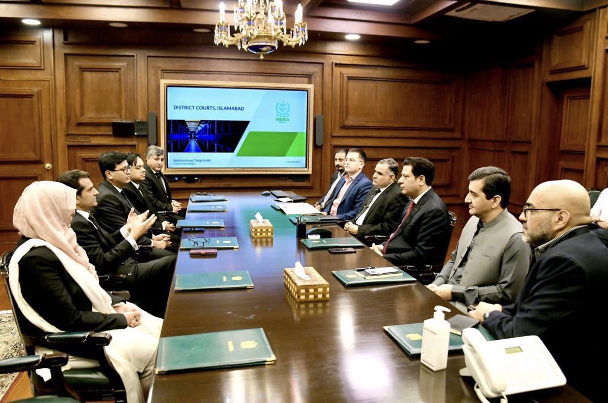ia_rajpoot's tweet photo. Breaking News
Chairman NADRA Tariq Malik met with judges to discuss digitisation of proceedings of cases in district courts. Also planning for development of a robust platform comprising of suite of eJustice applications.
#Hello #Future #Pakistan
#DigitilTransformation #Justice https://t.co/egJE9B6KOd