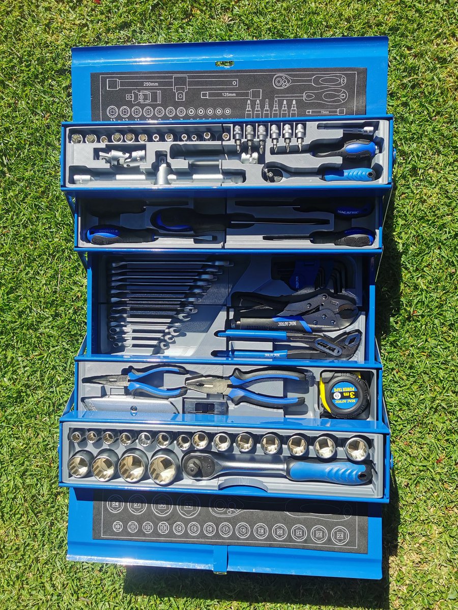 morenaxaba's tweet photo. I'm the most wanted man alive📲⚙🔁

Toolbox trays designed in #tinkercad and 3d printed on #prusai3mk3 using an ABS #filament

#3dprinting #design #4IR #toolbox #art #mechanic #argondynamics #3dmodeling #3dprintingservice #engineering https://t.co/kocNVbrHdP