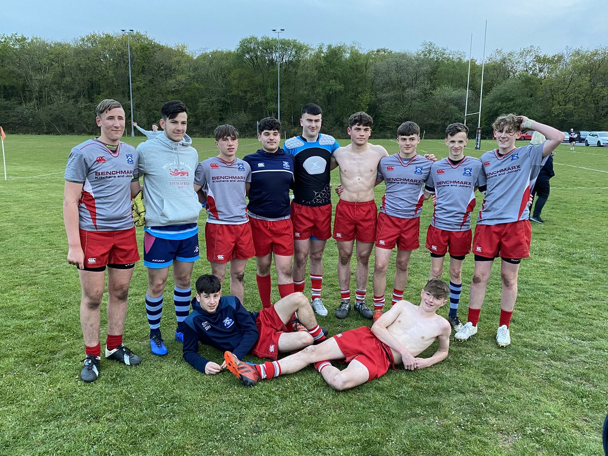 TrebanosRFCJuni's tweet photo. Well done to the boys who played and won the bowl in tonightβs U17βs festival at Dunvant. #futuresblue #proudclub @TrebanosRugby @YthTrebanos https://t.co/ty4heQWlPD