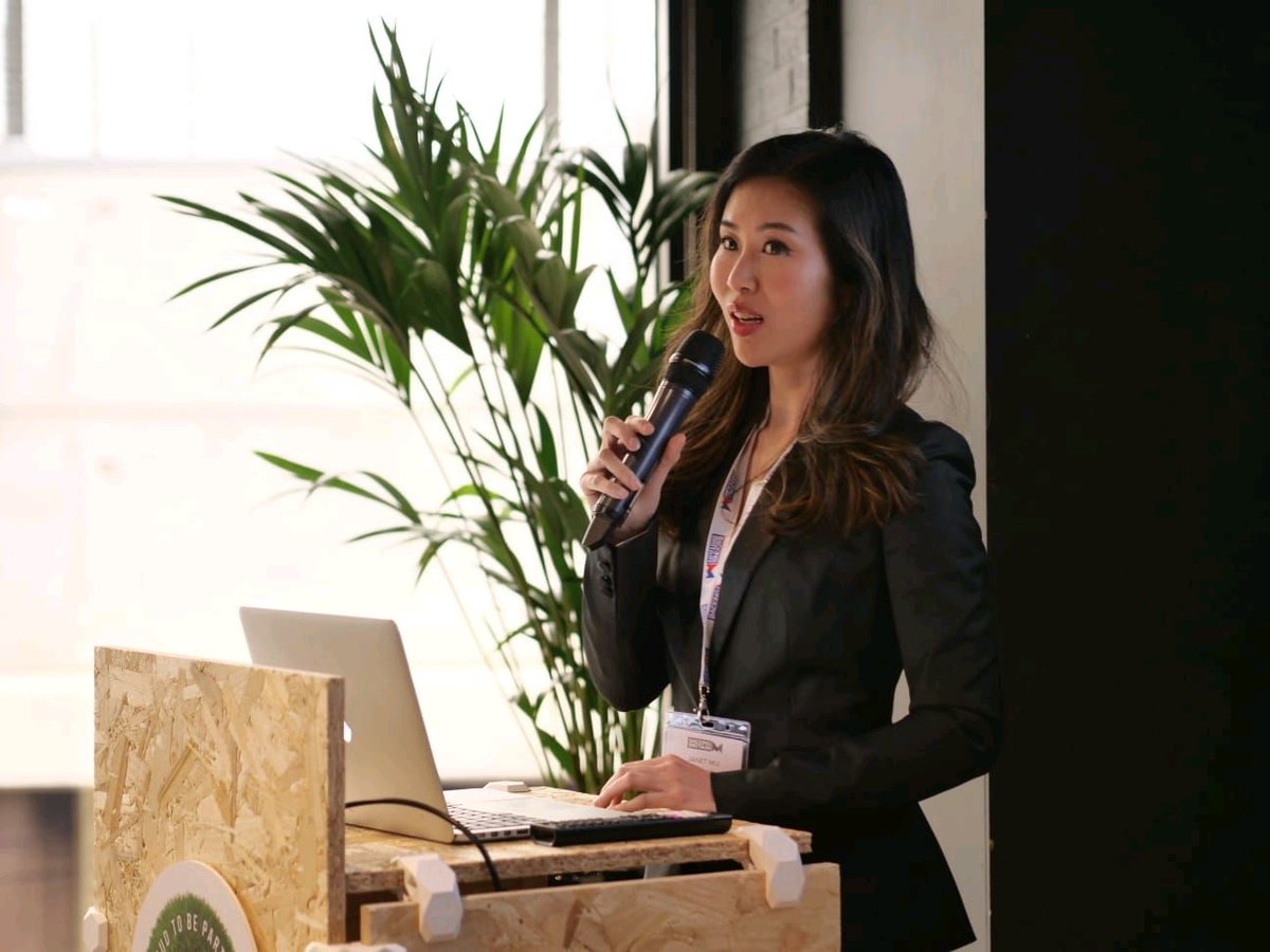 janetmui1's tweet photo. Glad to be a keynote speaker at Backing Britain 3.0 exhibition in Leeds. @madeinthemids @madeinyorks @brewindolphin supports entrepreneurs and business owners on achieving financial goals and wellbeing. #backingbritain #madeingroup #madeinuk https://t.co/ndVTCh9kzv