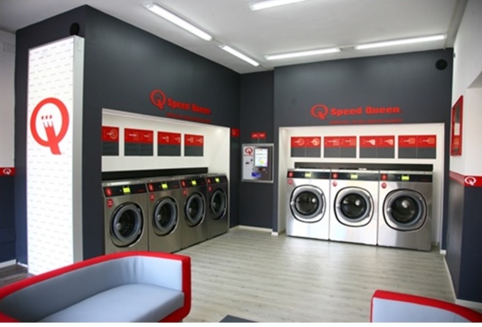 JosephFridayJo1's tweet photo. Speed Queen laundromat equipments now available in Nigeria:
Coin operated washer and Dryers.
Stacked Dryers (Gas).
Laundromat washing machines and Dryers.
Industrial washers and Dryers for hotels
Visit our show room at 63 lawanson Road surulere Lagos Nigeria.#jotechservices https://t.co/fGu72yfew9