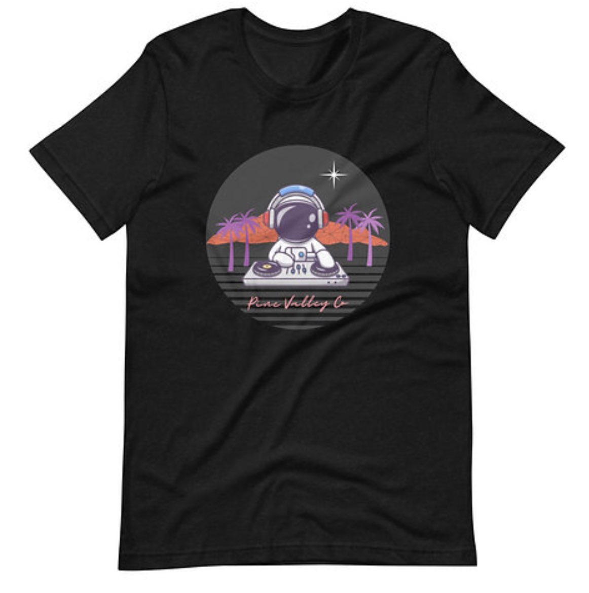 pine_valley_2's tweet photo. @pine_valley_2 #Trending #dogs #eth #APE #designer #BAYC #EthereumNFTs #clothingbrand @GodMetaNFTaRT https://t.co/gjEk2CK49J