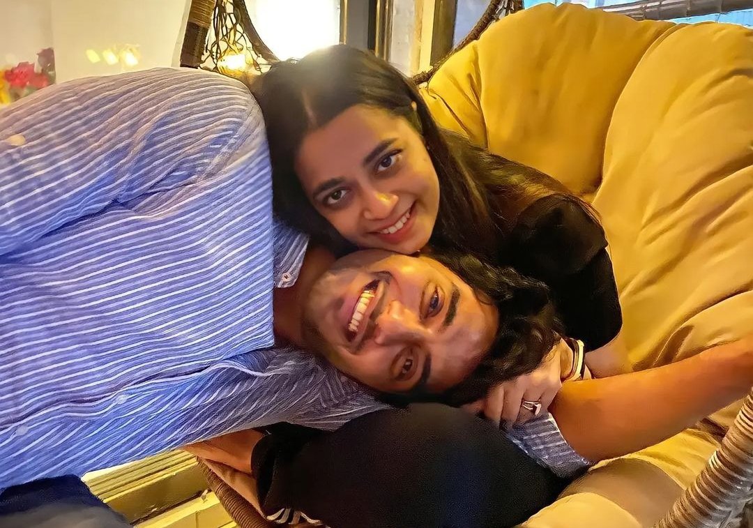 SpyKaParivaar's tweet photo. #ParentsToBe
#VikramSinghChauhan & #SnehaShukla who married back in April 2021,Is Expected their First Baby .... Congratulations #SneVik 💜
@vikram_the_Leo #SnehaShukla
#SneVik
#TellywoodSpy #TWS4You https://t.co/8qRNALubcW
