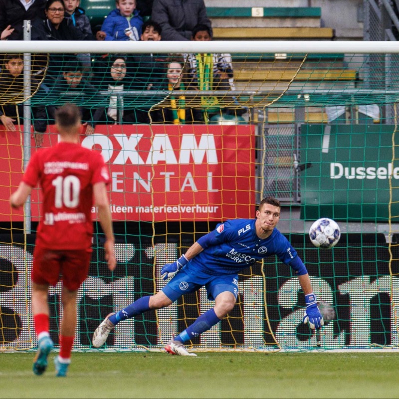 AlmereCityFC's tweet photo. ๐ ๐๐๐๐๐๐๐๐๐๐๐๐๐๐๐๐
Door de nederlaag op bezoek bij ADO Den Haag, moet de ploeg van Alex Pastoor volgende week alle zeilen bijzetten om alsnog de play offs te halen.
#adoalm #UltimateStretch