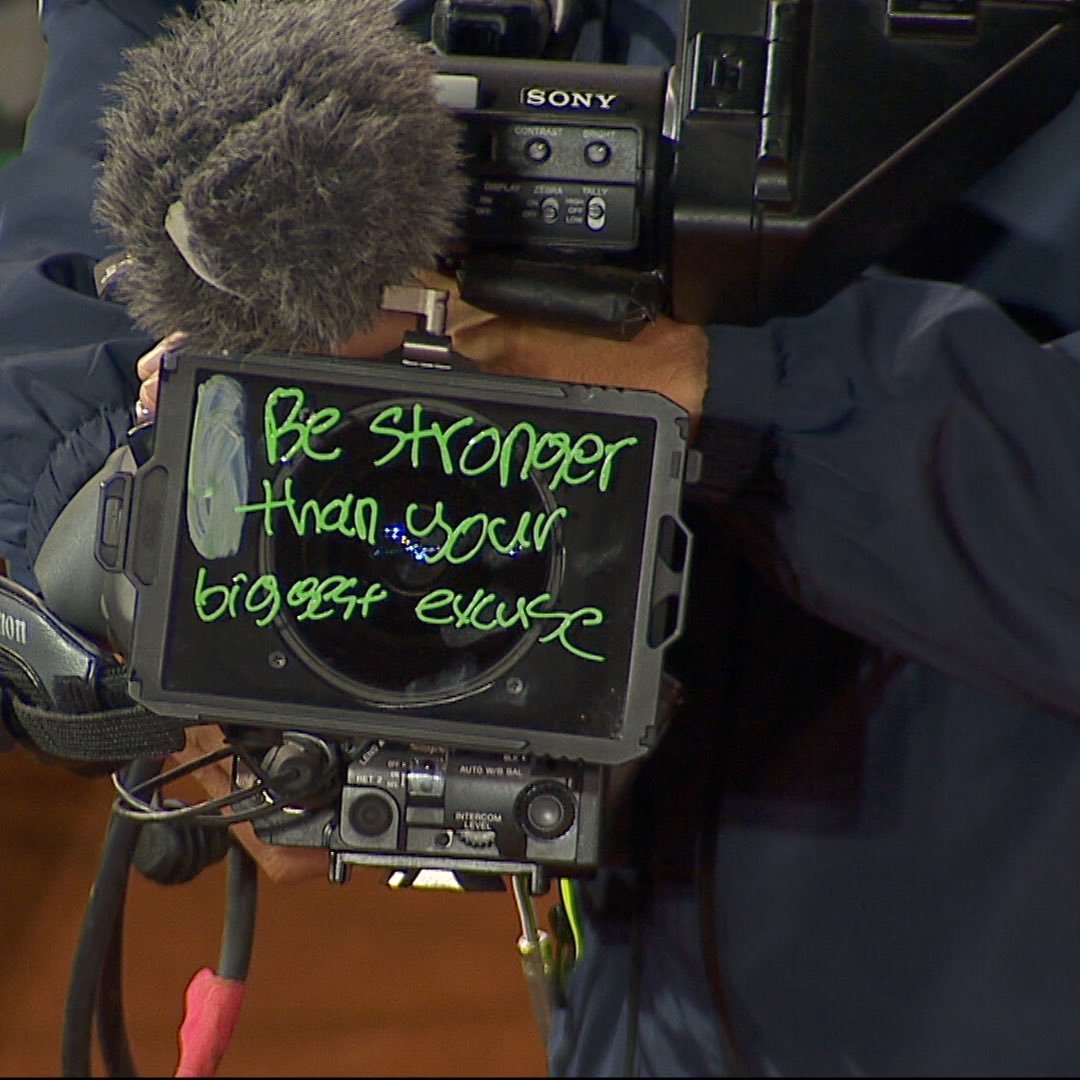 EstorilOpen's tweet photo. Be stronger than your biggest excuse.

Way to go, @FTiafoe https://t.co/o5kcziEk9T