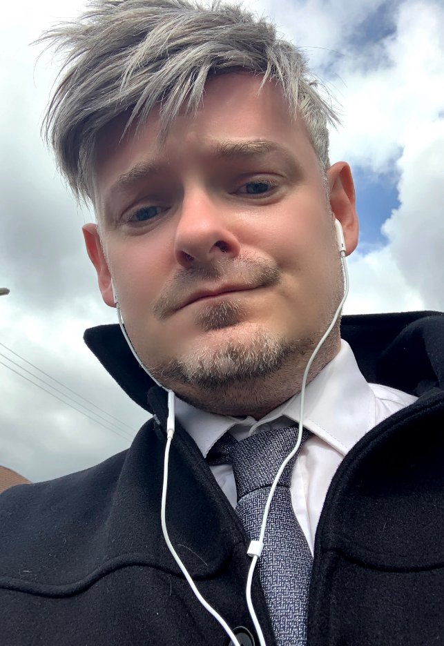 So keepsakes from my time #onset include a hardboiled egg from Bob's fridge @BBCRiverCity; one of Kermit the Frog's bowties <a href="/TheMuppets/">The Muppets</a>; and <a href="/PowerRangers/">POWER⚡️RANGERS</a> #PowerCoin given to me by the Red Ranger himself.

THIS IS THE FACE OF A CRIMINAL!🤭

<a href="/ShootingPeople/">Shooting People 🎥</a> 
<a href="/mubiuk/">MUBI UK & Ireland</a>
@picturehouse