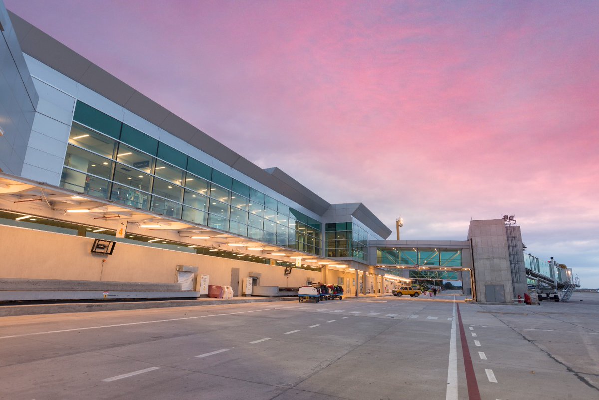 Bring a friend, join the crowd 🎶 #BTSArmy #BTS @BTS_twt ​💜​#AirportTwitter