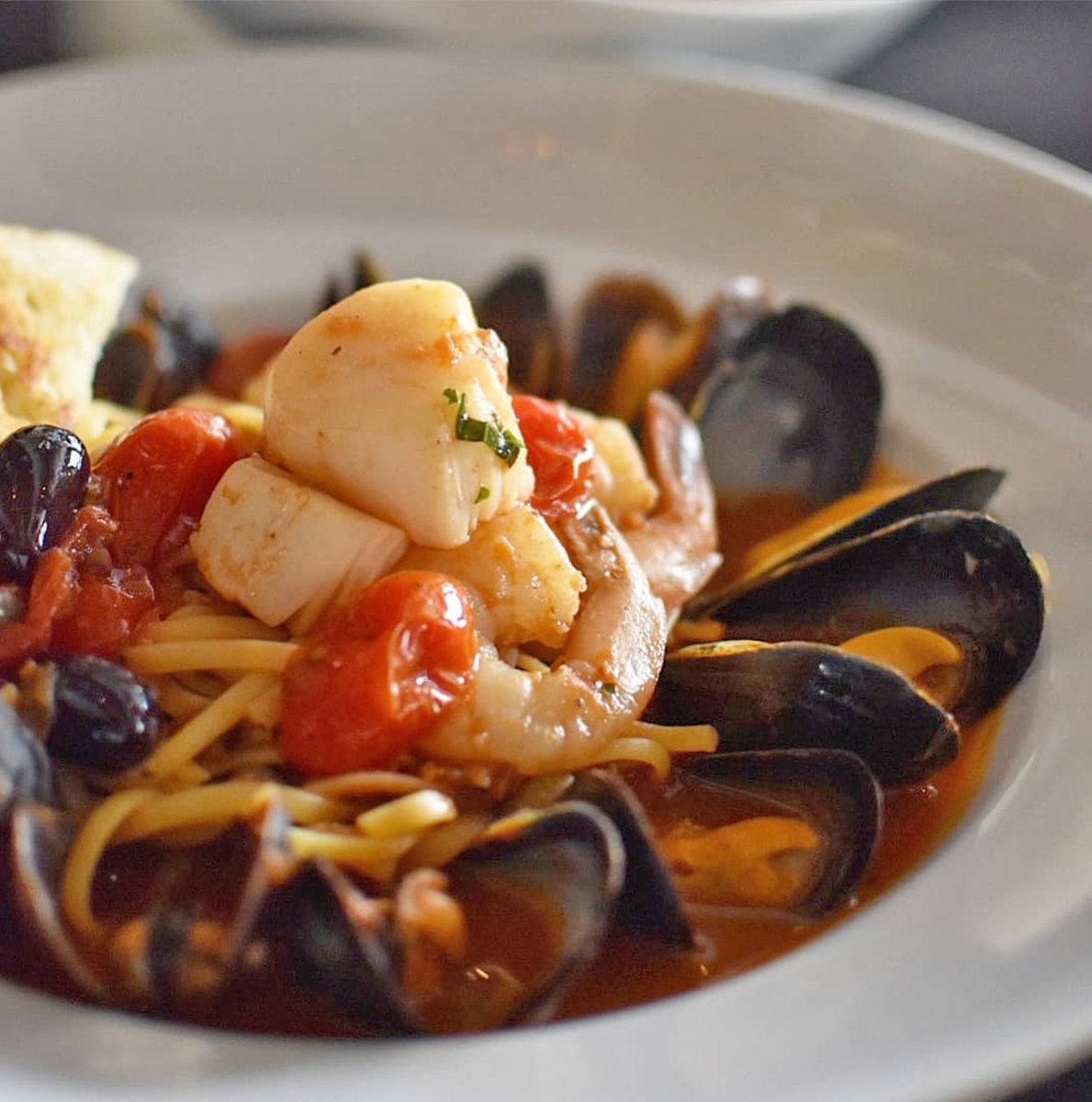 Eastern influences blended with classic French and Italian cuisine for one incredible experience.

📸 The Grande Kitchen + Bar