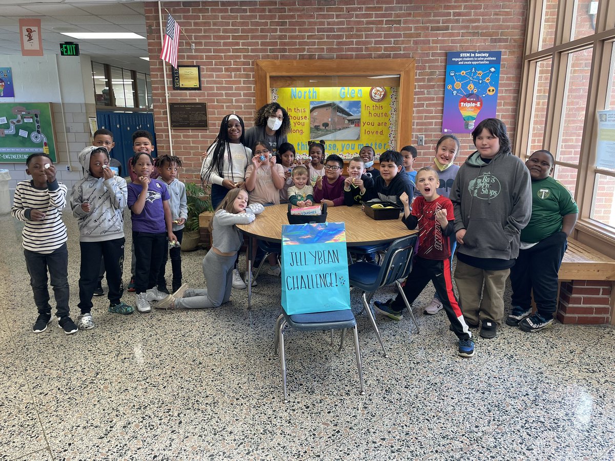 Math Month at the Glen is in the books!! Grade level jellybean challenge winners were so excited to receive their moochi’s. It was my absolute pleasure to see the joy in their eyes! @NGlenESaacps <a href="/AACPS_PK5Math/">AACPS PK-5 Math</a> #AACPSAWESOME