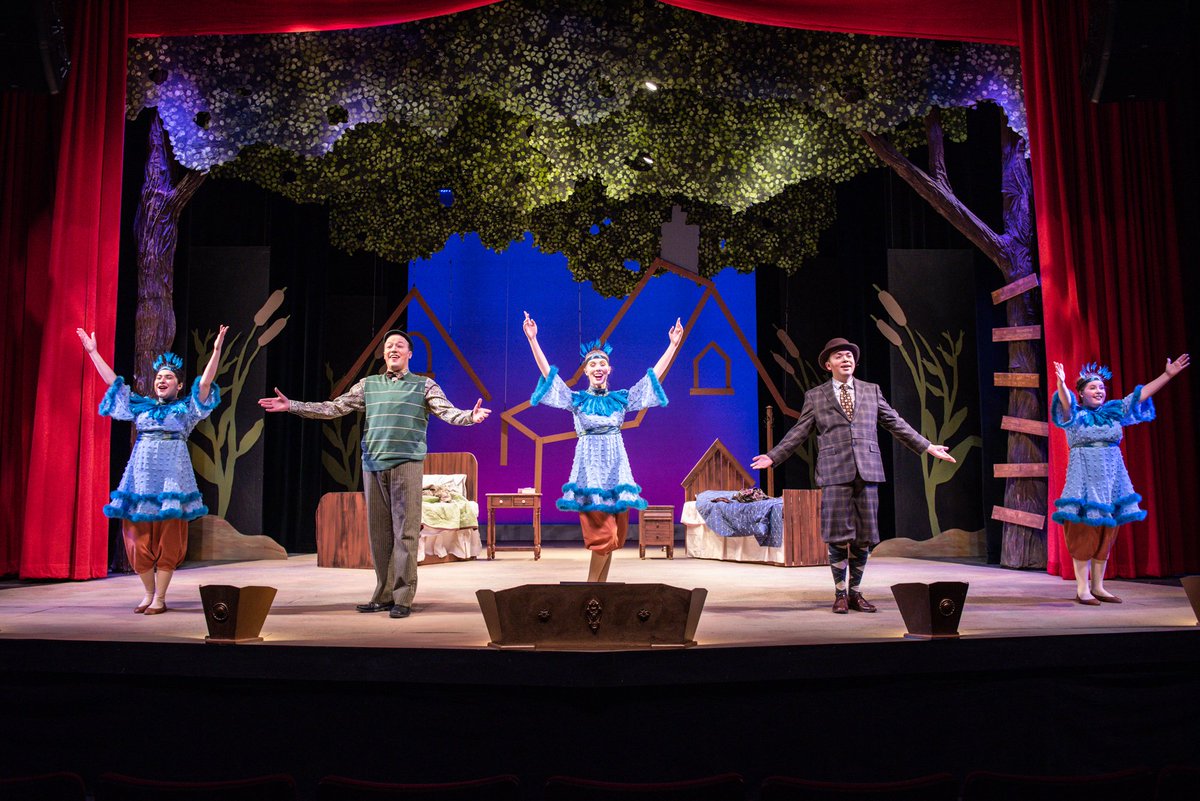 EMUTheatre's tweet photo. We've made it to the end of the semester, friends! Thank you everyone for all of your hard work during this season. Please enjoy some pictures taken throughout the year by Randy Mascharka and Wallace Bridges! #EMUTheatre #ThankYouBack #LiveTheatre #Celebration https://t.co/coP4NdLl6J