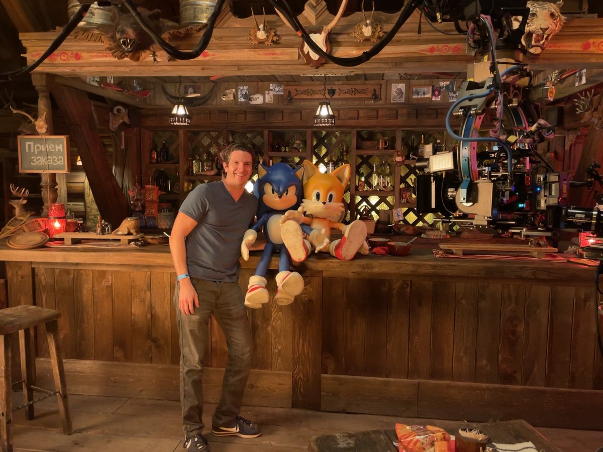 fowltown's tweet image. A few more #SonicMovie2 behind-the-scenes pics! This epic adventure will only be in theaters a few more weeks... you HAVE to see it on the big screen!!! ✌️💙