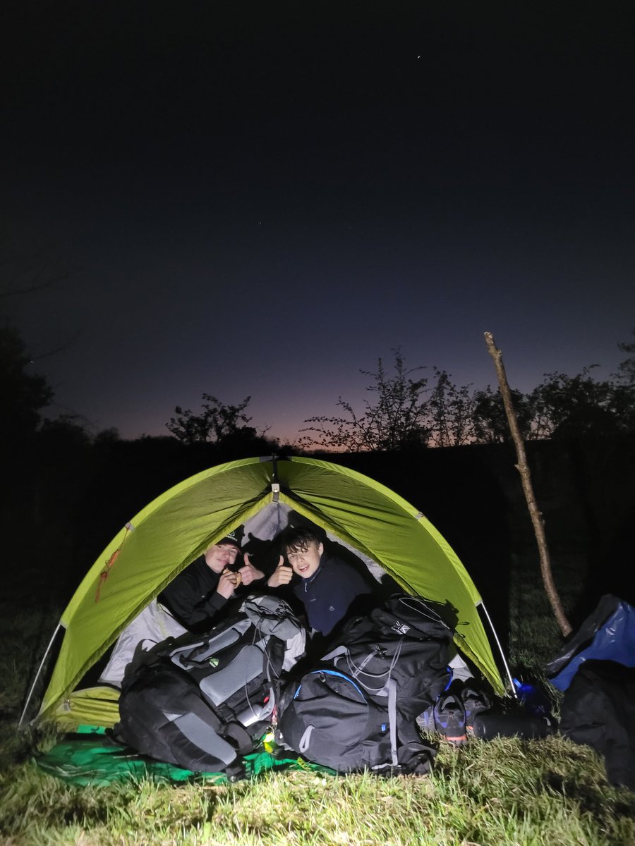 A spot of stargazing and then bed 🏕🌟